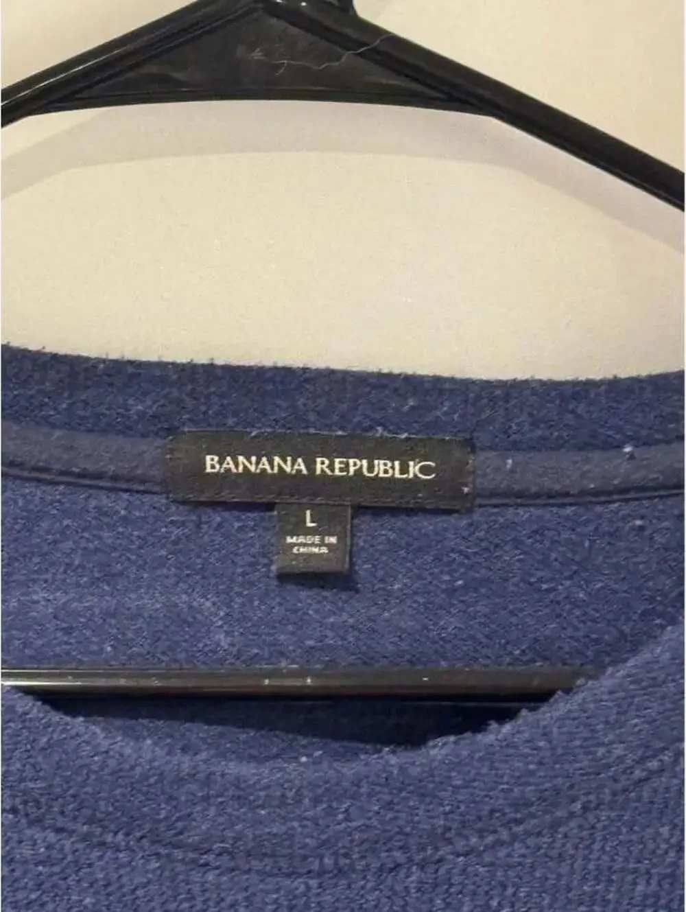 Large Banana Republic Blue Crewneck Sweater